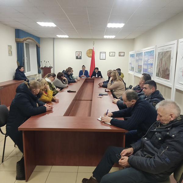 Адвокаты рассказали работникам ОСП «Тепличное хозяйство» ОАО «ДОРОРС» Белорусской железной дороги о Едином дне голосования и о новеллах избирательного законодательства