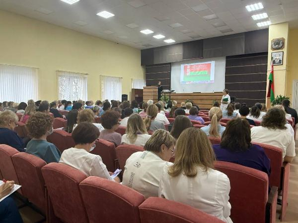 О предстоящих выборах и об ответственности за нарушение законодательства о выборах рассказала адвокат трудовому коллективу 